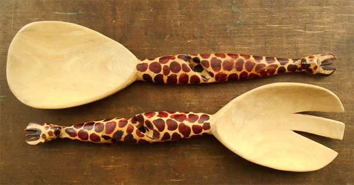 giraffe cooking spoons