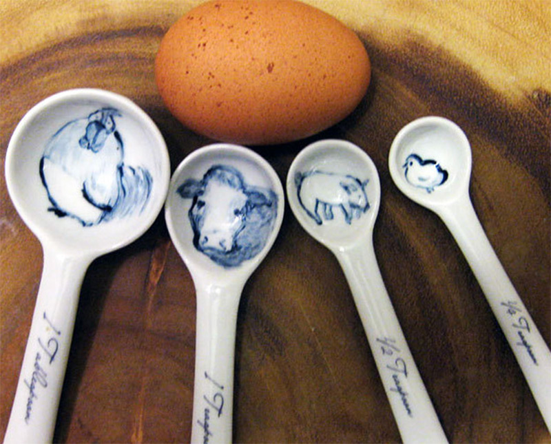 ceramic blue sheep chicken pig measuring spoons